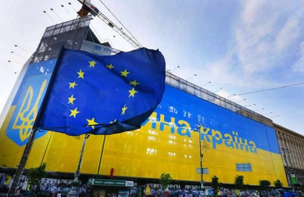 <br />
Украине предложили дать «особый статус» в ЕС<br />
